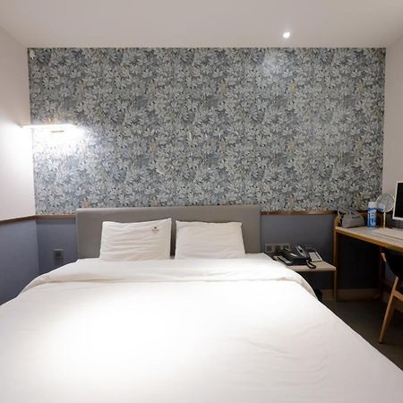 Hound Hotel Seomyeon-Beomcheon Busan Extérieur photo
