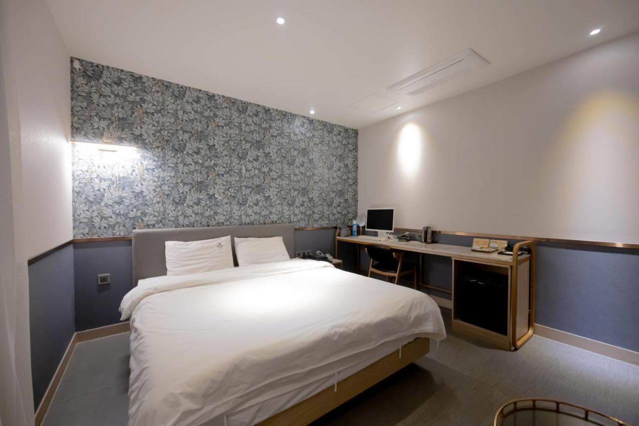 Hound Hotel Seomyeon-Beomcheon Busan Extérieur photo