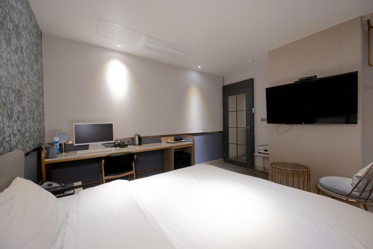 Hound Hotel Seomyeon-Beomcheon Busan Extérieur photo
