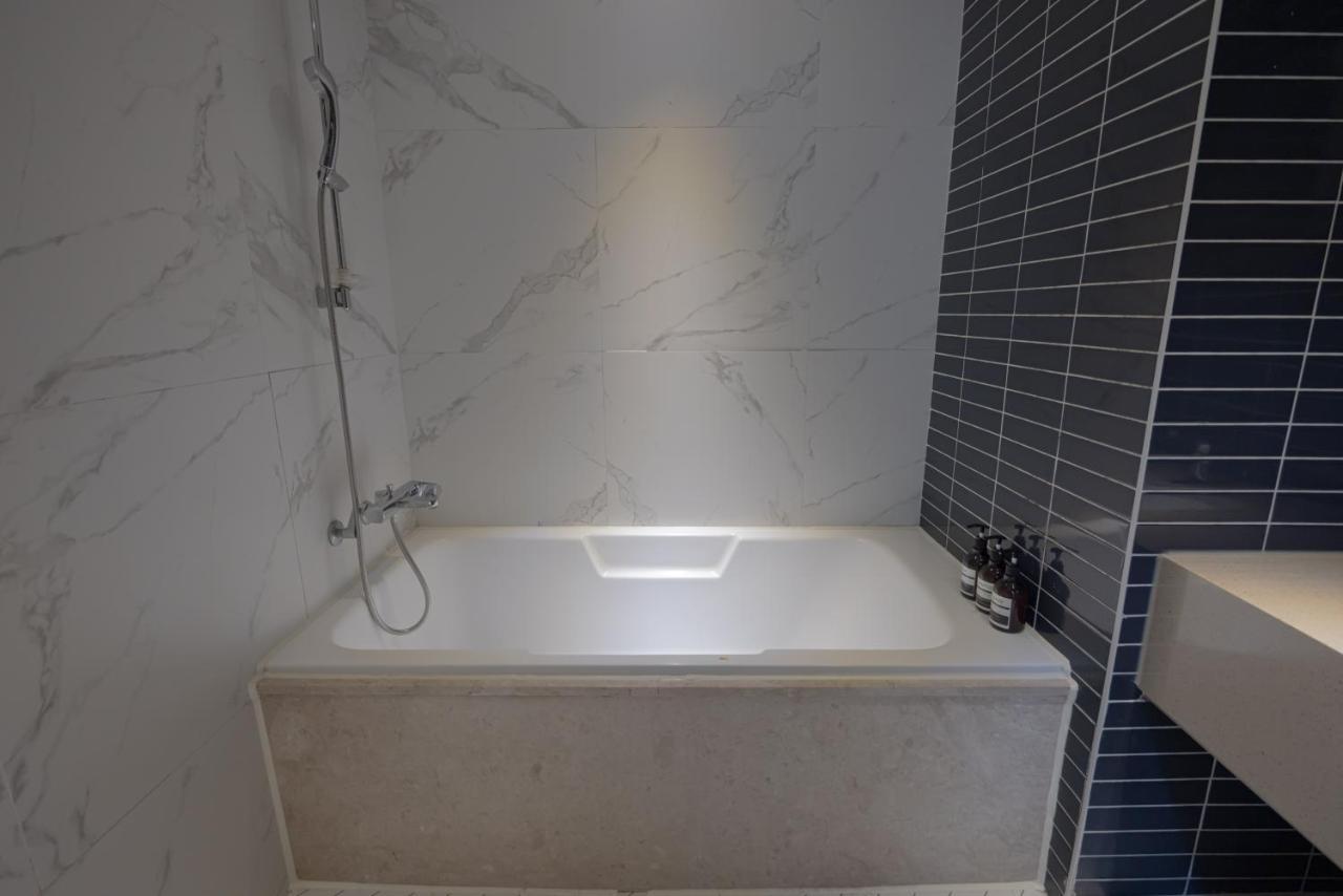 Hound Hotel Seomyeon-Beomcheon Busan Extérieur photo