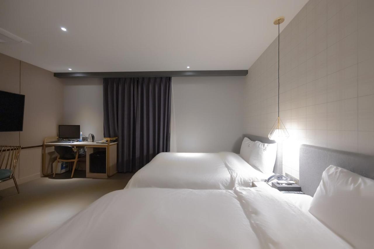 Hound Hotel Seomyeon-Beomcheon Busan Extérieur photo