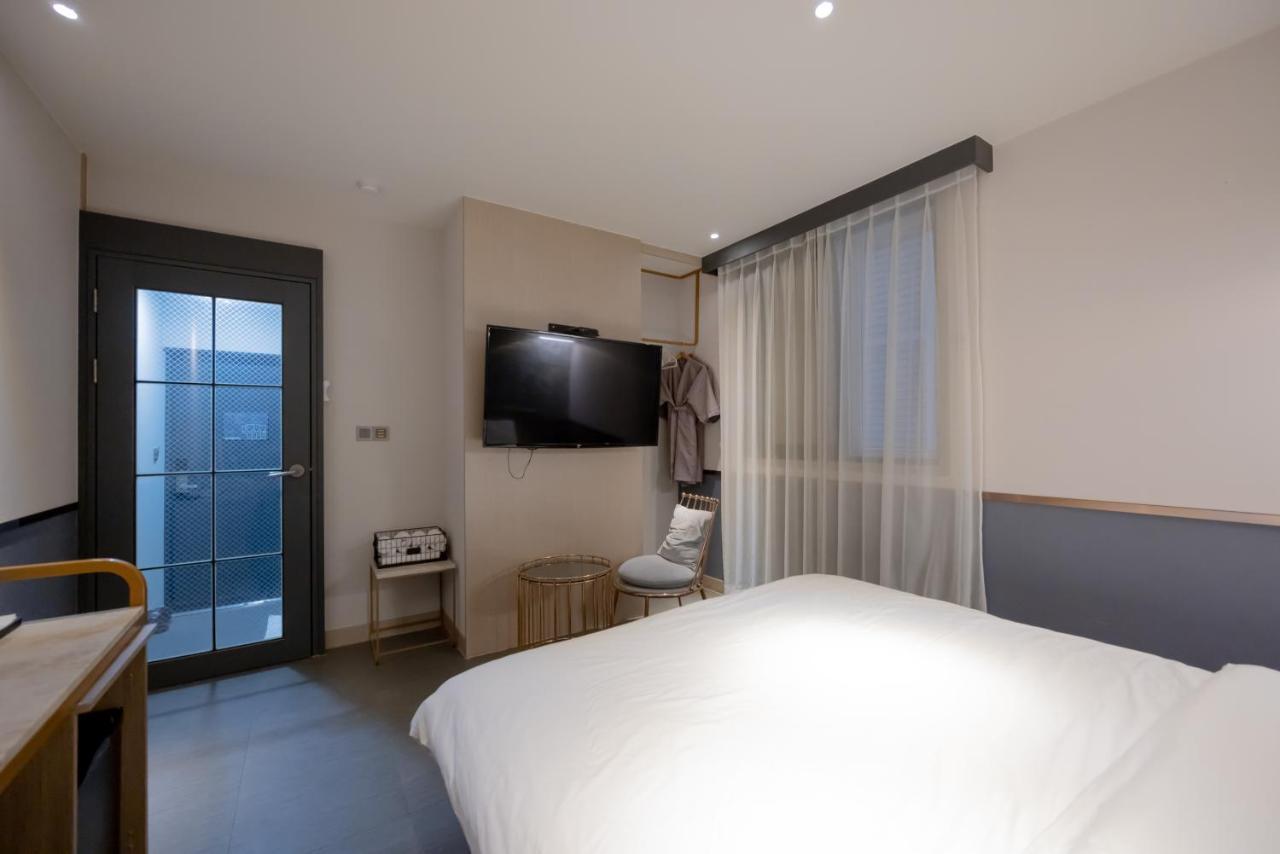 Hound Hotel Seomyeon-Beomcheon Busan Extérieur photo